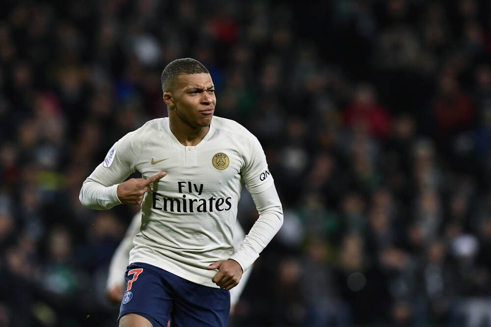 阿斯：卡尔多索想参加世界杯，但他必须摆脱长时间伤病带来的影响